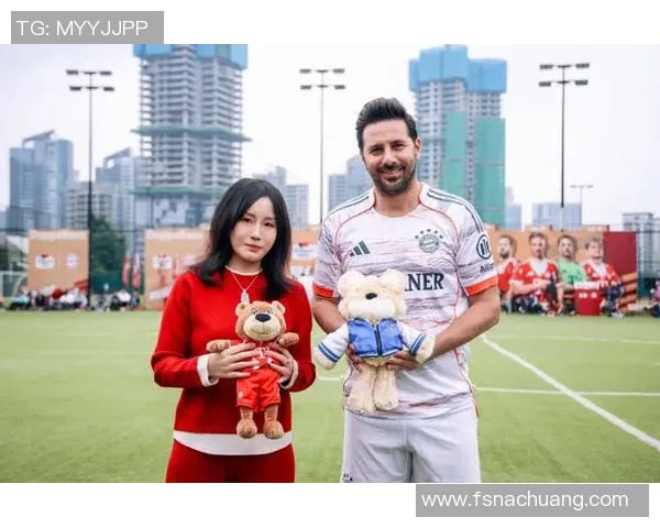 足球巨星GTA跨界冒险揭秘：从绿茵场到虚拟城市的传奇旅程